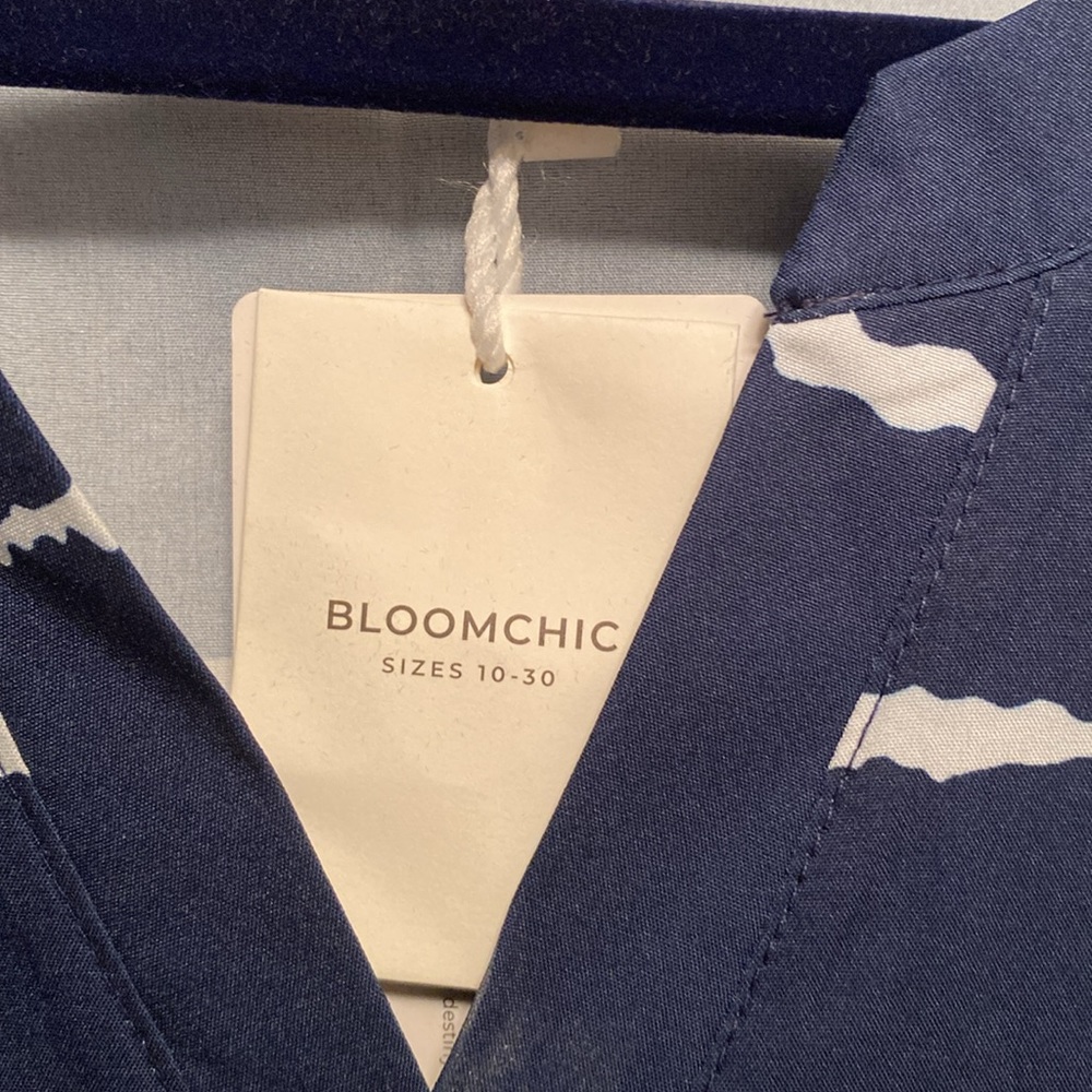 Brand New BloomChic Navy/White Blouse… - Picture 6 of 6